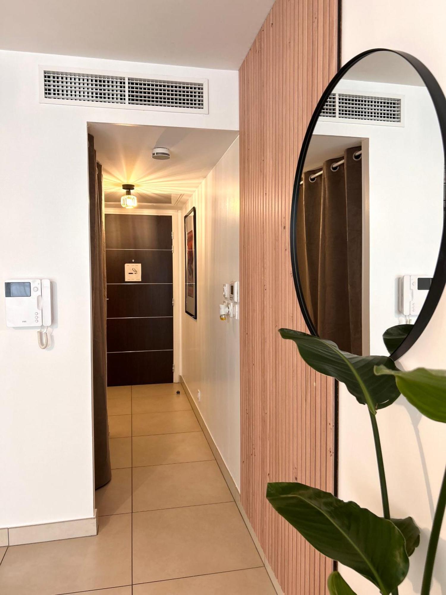 Studio NEUF -AUX PORTES DE MONACO -CONFORT -Wifi -Clim Exterior foto